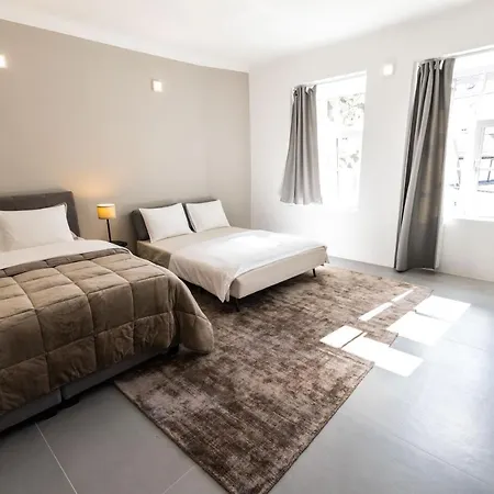 Opera Hotel